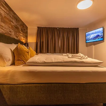 Apartment Tevini Boutique By We Rent Zell am See