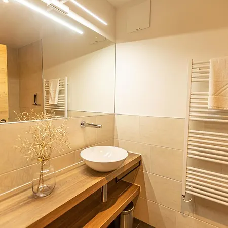 Tevini Boutique By We Rent * زيل أم سي