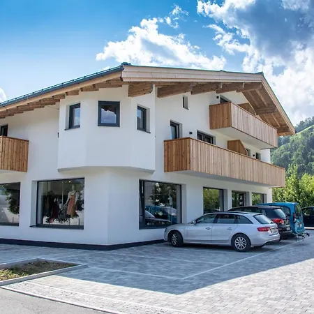 Tevini Boutique By We Rent Apartment Zell am See