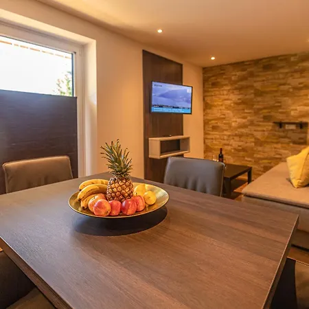 Tevini Boutique By We Rent Zell am See