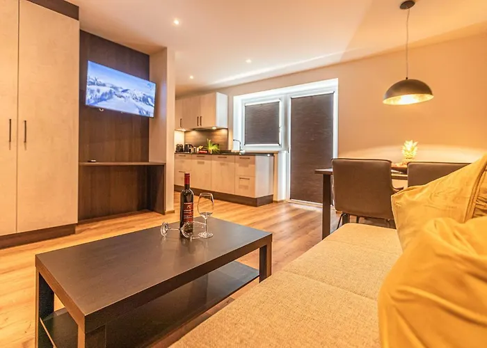 Tevini Boutique By We Rent *