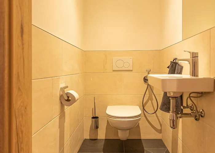 Tevini Boutique By We Rent *