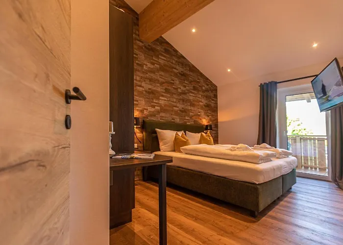 Tevini Boutique By We Rent *