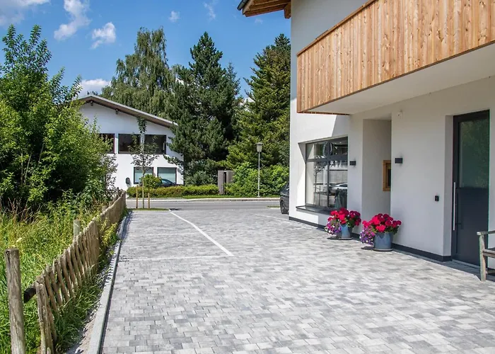 Tevini Boutique By We Rent